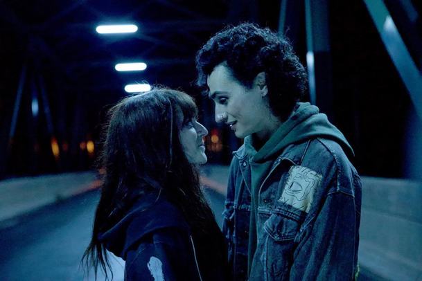 Revival: V hororové komedii se mrtví vrátí do života a jsou s nimi jen potíže | Fandíme serialům