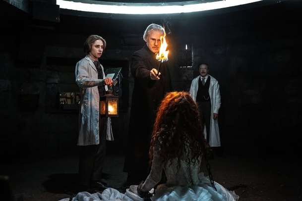 Dracula: Trailer ukázal nové zpracování upíří klasiky od Luca Bessona | Fandíme filmu