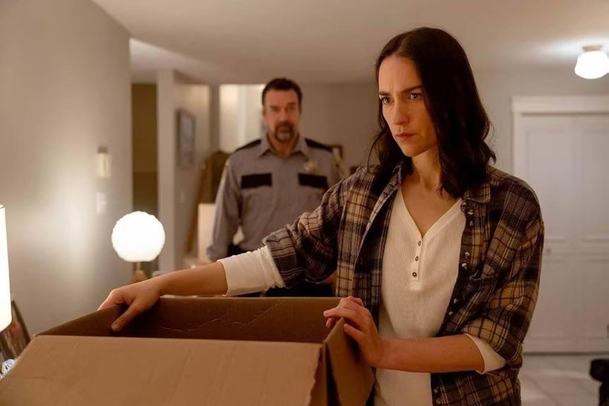 Revival: V hororové komedii se mrtví vrátí do života a jsou s nimi jen potíže | Fandíme serialům