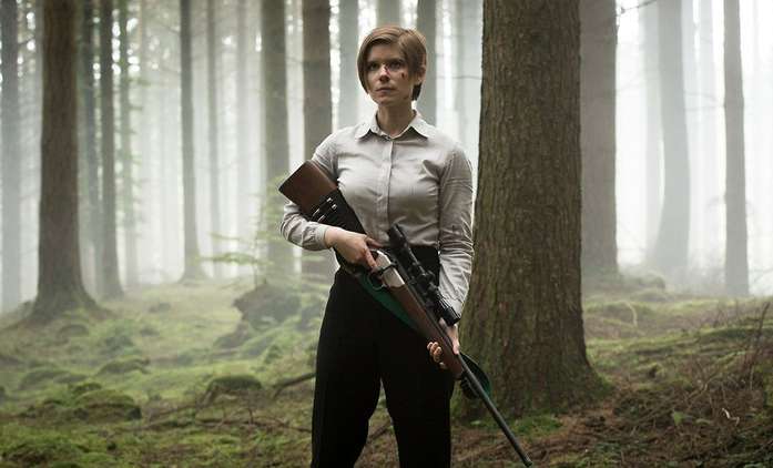 She Kills Them: Kate Mara je obyčejná ženská… co po nocích vraždí upíry | Fandíme filmu