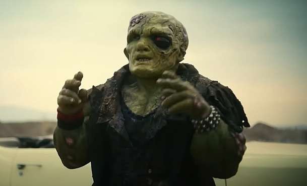 Toxický mstitel: V novém necenzurovaném traileru odletují končetiny | Fandíme filmu