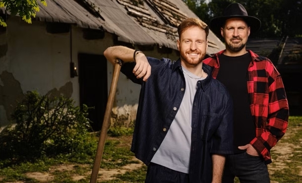Farma: Právě startuje nová soutěžní show, kde se účastníci zapotí | Fandíme serialům