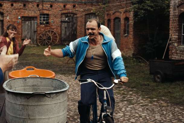 Sound of Falling: Traumatická historie jediného místa po zahraničním ocenění míří do Česka | Fandíme filmu