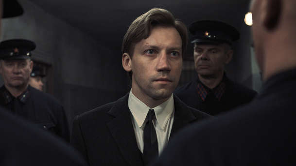 Dva prokurátoři: Hrdina v srdci stalinského teroru začíná pochybovat o systému | Fandíme filmu