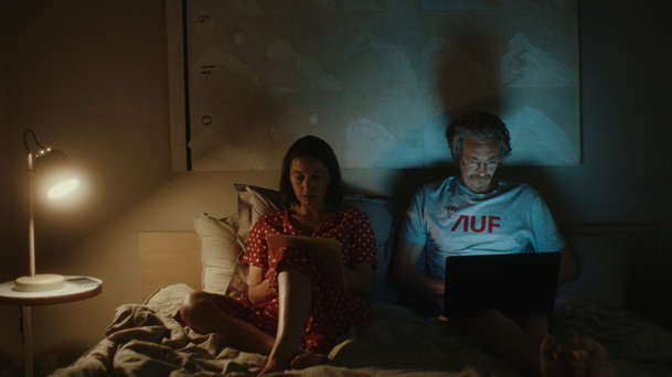 Neříkej mi mami: Učitelka podléhá vášni s mladíkem | Fandíme filmu