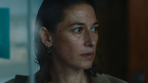 Neříkej mi mami: Učitelka podléhá vášni s mladíkem | Fandíme filmu