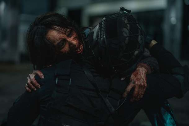 Ziam: Hrdina se utká se zombíky jen holýma rukama | Fandíme filmu