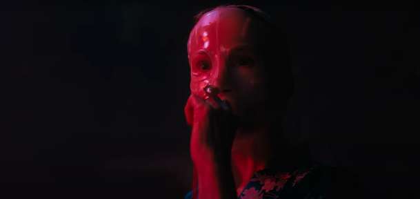 Other: Olgu Kurylenko sleduje zvrhlík | Fandíme filmu