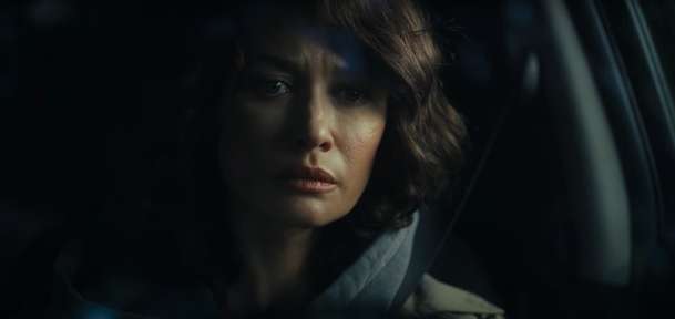 Other: Olgu Kurylenko sleduje zvrhlík | Fandíme filmu