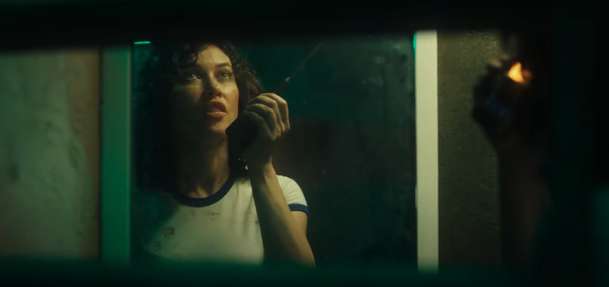 Other: Olgu Kurylenko sleduje zvrhlík | Fandíme filmu