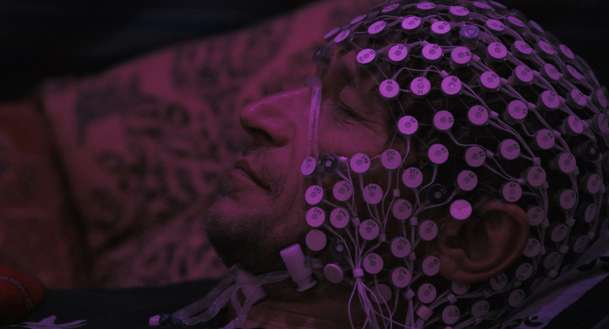 Doktor na tripu: Dokument přibližuje výzkum léčby pomocí psychedelik | Fandíme filmu