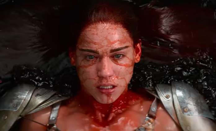 Rudá Sonja: Mocná gladiátorka oblékla bikiny-brnění a vyrazila do arény | Fandíme filmu