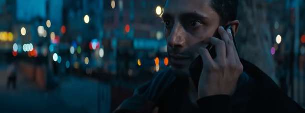 Relay: V napínavém thrilleru pokus o pomoc ženě vyhodí všechno do vzduchu | Fandíme filmu