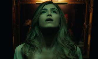 Bone Lake: Fajn víkend se pro dva cizí páry změní  v noční můru | Fandíme filmu