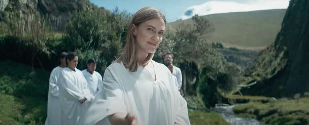 Shaman: Syna misionářů pohltí démon daleko starší, než je křesťanská víra | Fandíme filmu