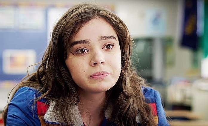 Winter Games: Hailee Steinfeld si zahraje lyžařku, které nečekaný románek ohrožuje šanci na zlato | Fandíme filmu