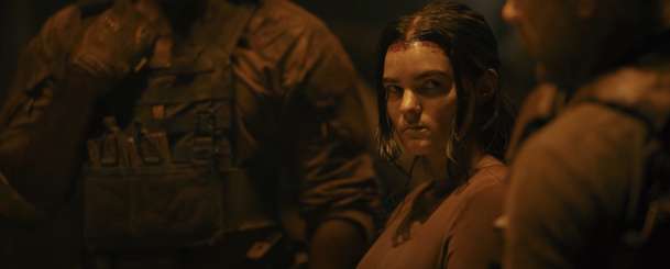 Osiris: Linda Hamilton v nové sci-fi akci likviduje šmejdy z vesmíru | Fandíme filmu