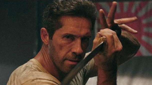 Prisoner of War: Scott Adkins je za války donucený ke krvavému zápasení | Fandíme filmu