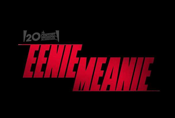 Eenie Meanie: Samara Weaving řádí za volantem v akční komedii | Fandíme filmu