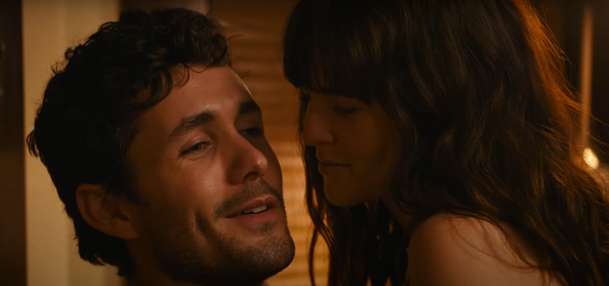 The Threesome: Po dovádění ve třech obě dvě ženy otěhotní | Fandíme filmu