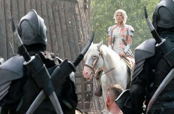 Rudá Sonja: Mocná gladiátorka oblékla bikiny-brnění a vyrazila do arény | Fandíme filmu