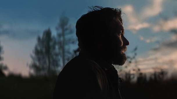 Sny o vlacích: Monumentální pocta výjimečnosti obyčejného života míří na Netflix | Fandíme filmu