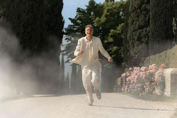 Jay Kelly: George Clooney v krásné Evropě řeší krizi identity a smysl slávy | Fandíme filmu