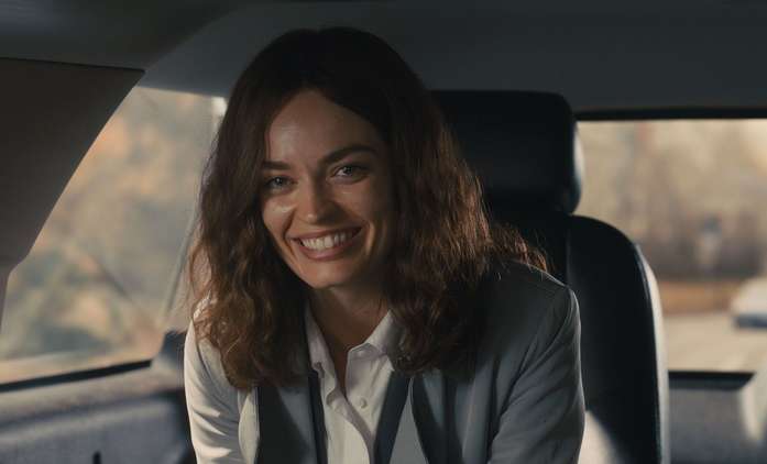 Ella McCay: Nový trailer hořkosladkého příběhu mladé političky | Fandíme filmu