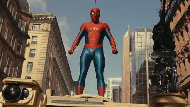 Spider-Man: Zbrusu nový den – Parádní oficiální upoutávka přibližuje natáčení | Fandíme filmu
