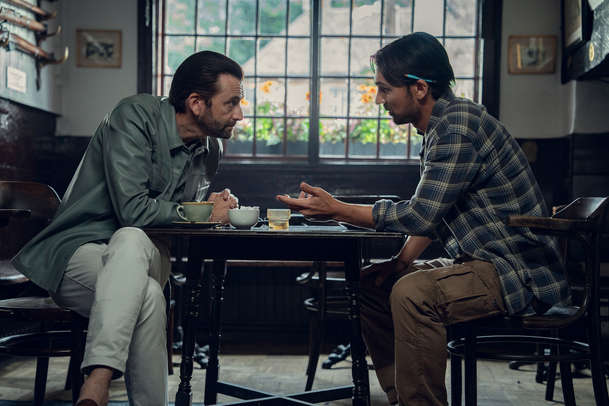 Čtvrteční klub amatérských detektivů: Netflix ukázal lahůdkový trailer nové detektivky | Fandíme filmu