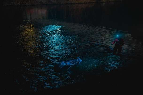 Stvůry: Čeští detektivové vyšetřují brutální vraždu v novém thrilleru | Fandíme filmu