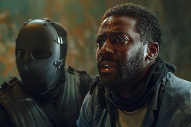 Pod tlakem: V thrilleru od Netflixu volí premiérka mezi zemí a rodinou | Fandíme serialům