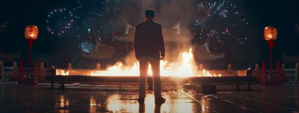 Balada o malém hráči: Colin Farrell vás v upoutávce vtáhne do světa hazardu | Fandíme filmu