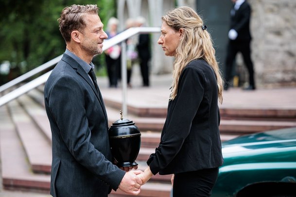 Dědictví: Na HBO Max dorazil dramatický příběh boje o pozůstalost | Fandíme serialům