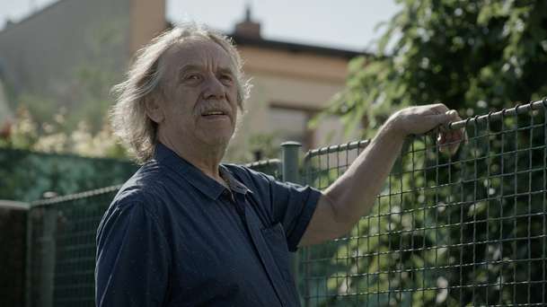 Jarek: Složitého a rozporuplného písničkáře ode dneška představuje nový film | Fandíme filmu