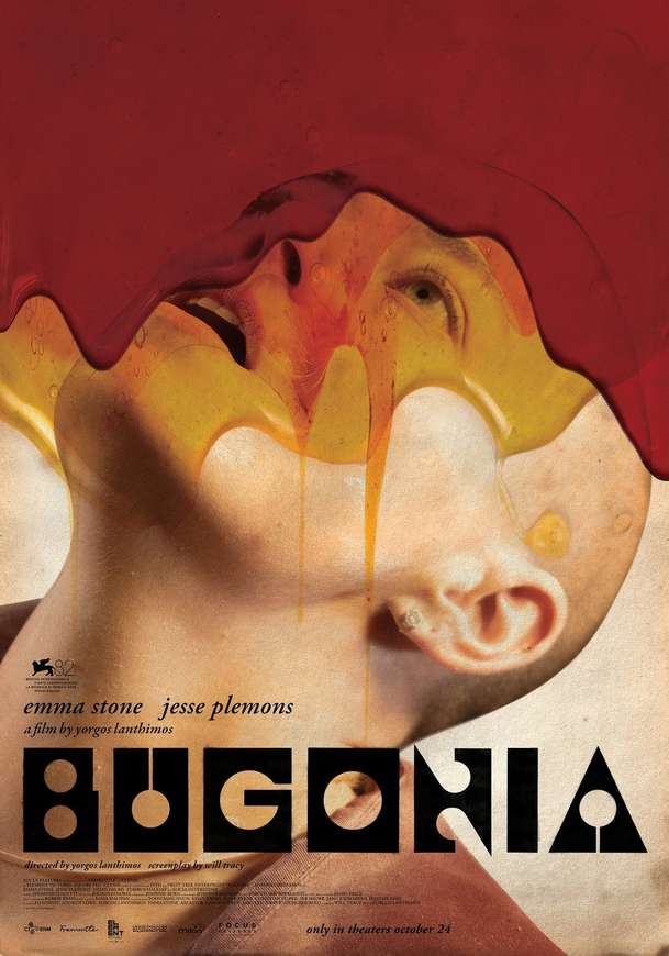 Bugonia: Nový trailer přibližuje absurdní komedii, kde únosci oholí Emě Stone hlavu | Fandíme filmu
