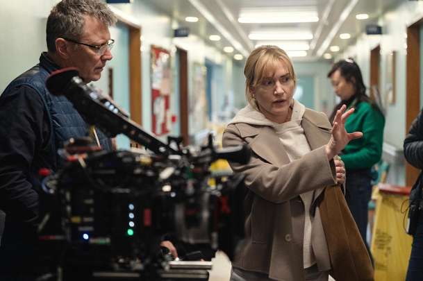 Goodbye June: Kate Winslet se pustila do režie | Fandíme filmu