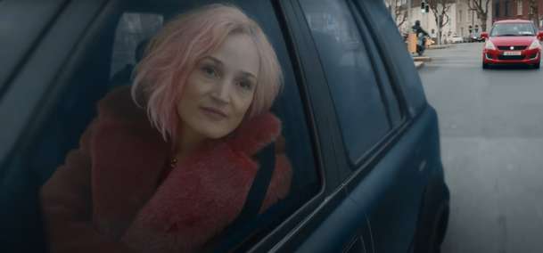 Father Mother Sister Brother: Festivalový král Jim Jarmush uvádí další gejzír trefných dialogů | Fandíme filmu
