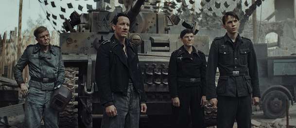 Der Tiger: Německý tank plný vojáků na fetu míří do hlubin nepřátelského území | Fandíme filmu