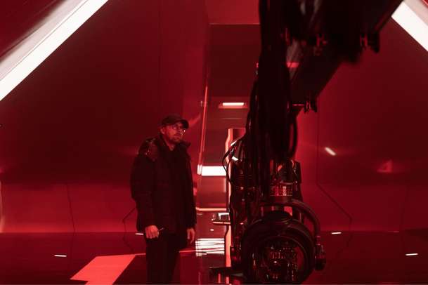 Tron: Ares - Překvapivě temná sci-fi představuje důkladně zápletku a postavy | Fandíme filmu