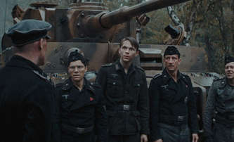Der Tiger: Německý tank plný vojáků na fetu míří do hlubin nepřátelského území | Fandíme filmu