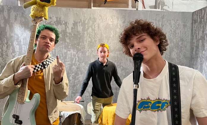 New Years Rev: Road movie inspirovaná začátky Green Day ukázala trailer | Fandíme filmu
