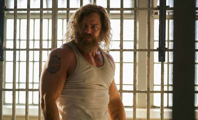 Motor City: Hromotluk Alan Ritchson v nové akci skoro beze slov | Fandíme filmu
