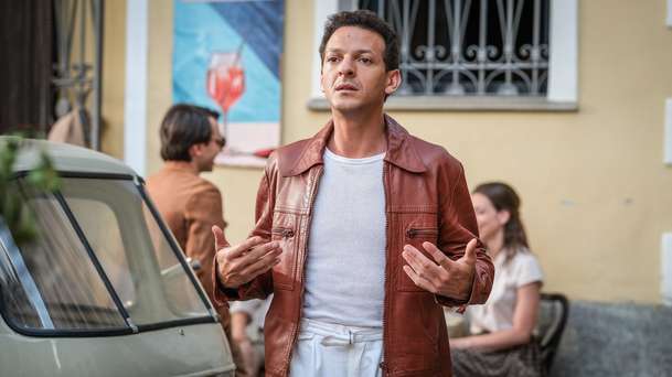 Natacha (téměř) letuška: Do českých kin vtrhne jako tornádo bláznivá dobrodružná komedie | Fandíme filmu