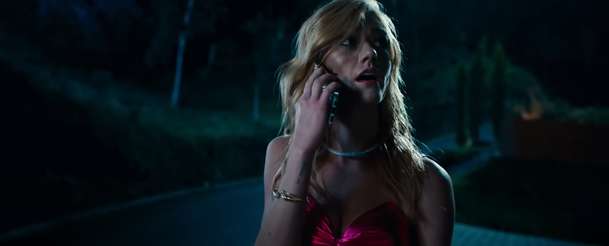 Coyotes: Katastrofický biják plný divokých kojotů a požárů ukázal trailer | Fandíme filmu