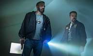 Rána: Affleck s Damonem míří mezi špinavé poldy v novém traileru | Fandíme filmu