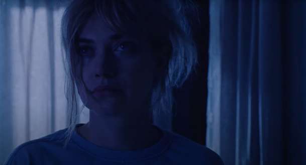 Chronologie vody: Skutečný příběh životem týrané plavkyně ukázal 1. trailer | Fandíme filmu