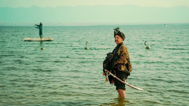 1670: Lahůdková historizující komedie z Polska se vrátila na Netflix s novými díly | Fandíme serialům