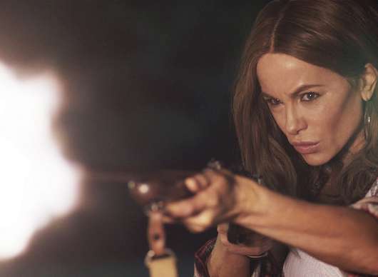 Drifter: Kate Beckinsale v novém akčňáku čelí mohutné přesile | Fandíme filmu