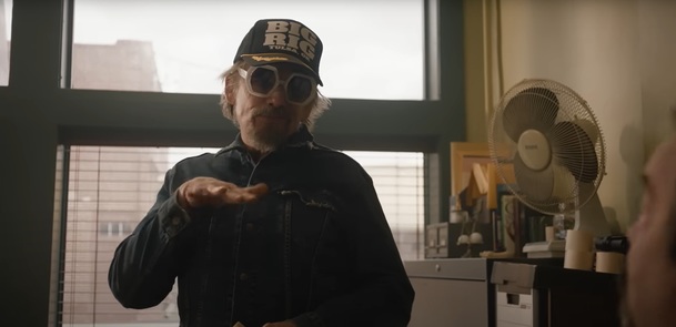 The Lowdown: Ethan Hawke v nové kriminální komedii rozkrývá svévoli mocných | Fandíme serialům